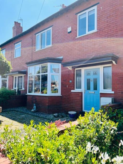 Lovely, Sunny House, By The Beach & Centre! Lytham St Annes Buitenkant foto